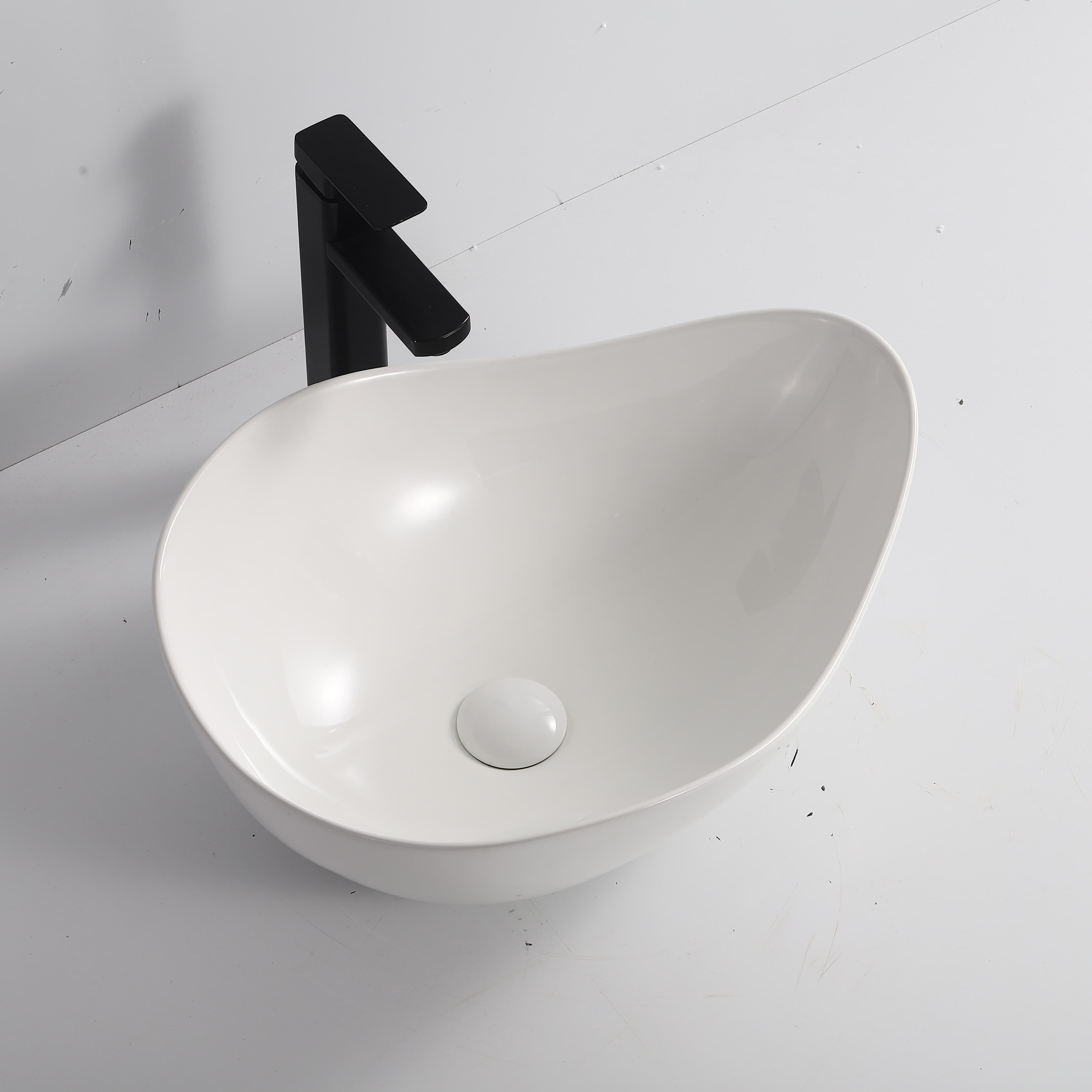 Surface-Mounted Washbasin image 1